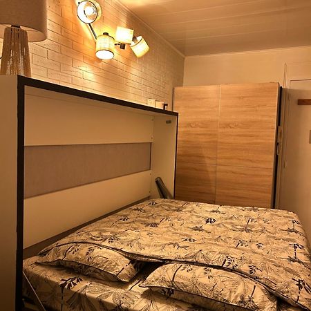 Le Chanzy Proche Des Thermes Et De La Gare 로슈포르 외부 사진